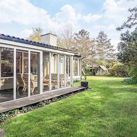 6 Person In Hébergement de vacances Dannemare