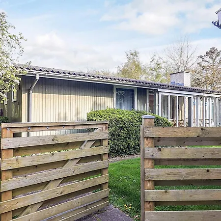 6 Person In Hébergement de vacances Dannemare